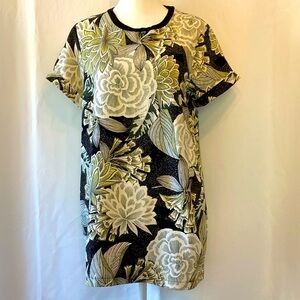 Women's Dark Botanical Short Sleeve Tunic Tee Size 8 Dark Romantic Office Goth